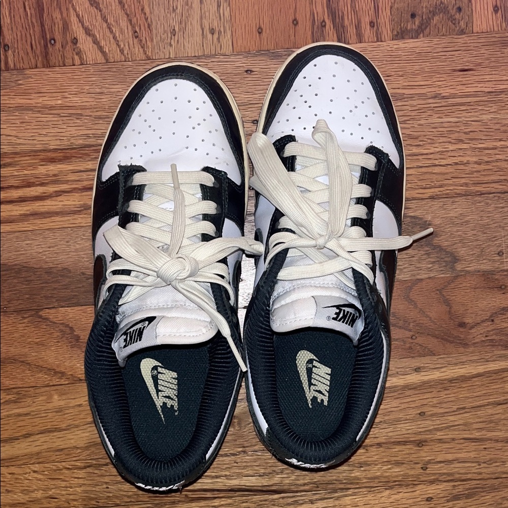 2022
Wmns Dunk Low 'Vintage Green'